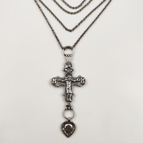 Kalevala Jewelry, (iso) Räisälän Krusifiksi -kaulakoru, Hopeaa  -94