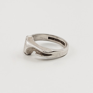 Björn Weckstöm  | Lapponia koru | PLUTO Sormus , Hopeaa -89