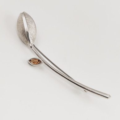 Kalevala Koru | Kukkiva Lehti -Solki | Rintakoru Hopeaa 