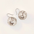 N.Westerback  | Liisa Vitali  | (isot) Leppäkerttu Korvakorut |  Hopeaa 