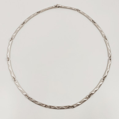 Lapponia koru |  kääty | kaulakoru | Hopeaa -09