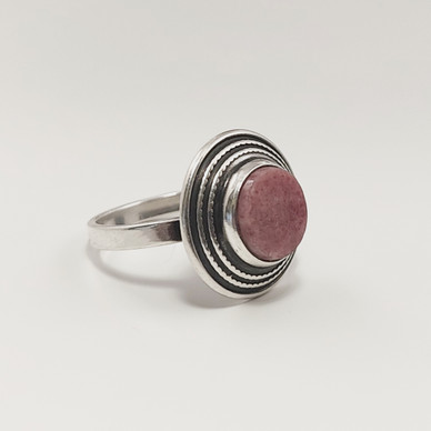 Kalevala Koru | Börje Rajalin | Sormus-1643 | rodoniitti | Hopeaa