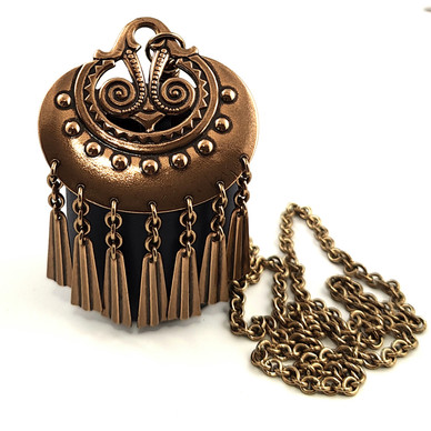 Kalevala Koru | (iso) Kuutar -Riipus | Kaulakoru | Pronssia