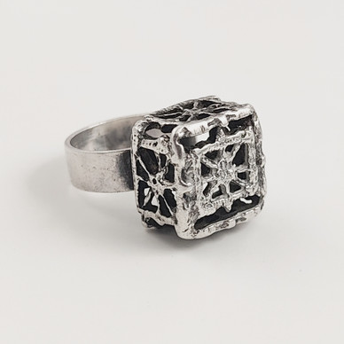 Turun Hopea oy | Pentti Sarpaneva | Pitsi - Sormus | Hopeaa -70