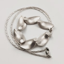 Kalevala Koru | Lumikukka -kääty | kaulakoru Hopeaa