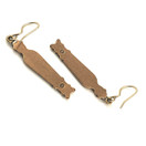 Kalevala Koru | Nukkekääty -korvakorut | Pronssia