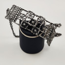 Turun Hopea oy | Pentti Sarpaneva | (iso) Pitsi -Riipus | Kaulakoru Hopeaa