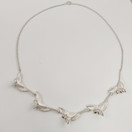 AKT / Tammen koru ,Tulppaani Kääty, Kaulakoru Hopeaa