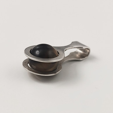 Kultasepät Salovaara ky | K.Sara | Tiikerinsilmä Riipus | Hopeaa