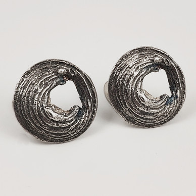 NW | Helky Juvonen | Suivakko -Kalvosinapit | Outa sarjaa | Hopeaa