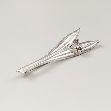 Kalevala Koru |  Kielo -solki | rintakoru | Hopeaa