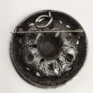 Vintagekoru | Norjalainen Tinasolki | Rintakoru / Riipus.