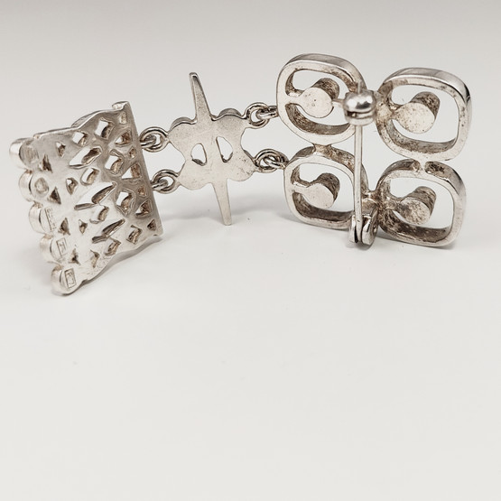 Kultateollisuus oy | Jorma Laine | Solki | Rintakoru Hopeaa -70