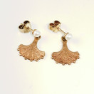 Kalevala Koru | MUISTO Korvakorut helmillä | 14k kultaa