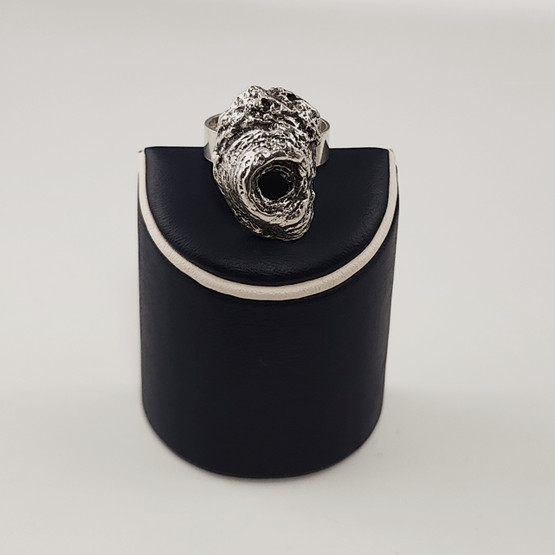 N. Westerback | Helky Juvonen | Outa Sormus | Hopeaa -72