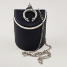 Kalevala Koru | Hirvenpää -Riipus | Kaulakoru | Hopeaa