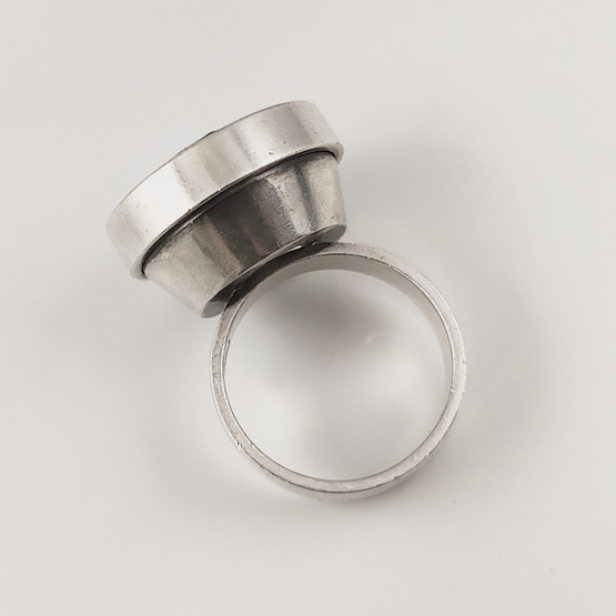 Kupittaan Kulta oy |  Elis Kauppi |  Sormus Ametistilla | Hopeaa -64