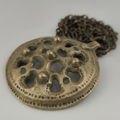 Kalevala koru | Pielisjärven riipus | Kaulakoru | Pronssia