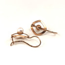 Kultasepät Salovaara ky | Korvakorut | Valkoiset helmet | 14k kultaa -65