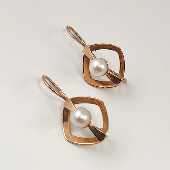 Kultasepät Salovaara ky | Korvakorut | Valkoiset helmet | 14k kultaa -65