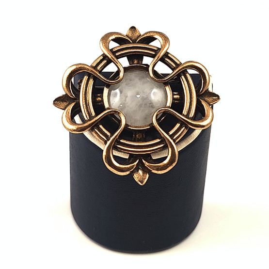 Kalevala Koru | Lilja Riipus / Solki | Lumikvartsi | Pronssia