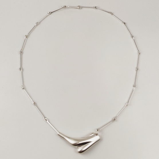 Lapponia | kääty | Kaulakoru | Hopeaa -89