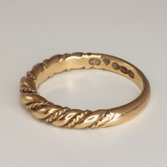 Kalevala Koru |  Halikon Lampolan kierrekoru | Sormus | 14k Kultaa