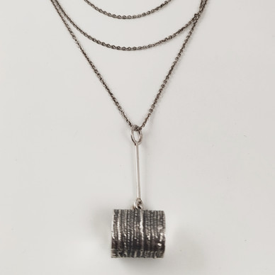 Kultateollisuus oy | Jorma Laine | Riipus | Kaulakoru | Hopeaa -68