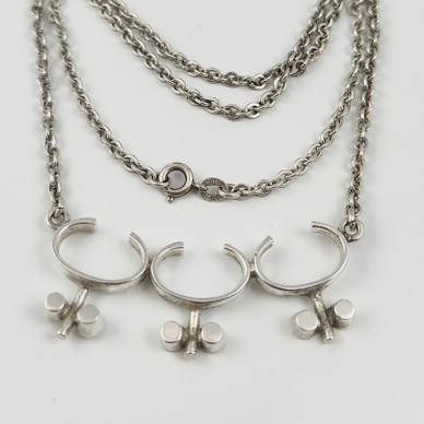 Kultateollisuus oy | Jorma Laine | Käätykoru | Kaulakoru | 830 Hopeaa -69