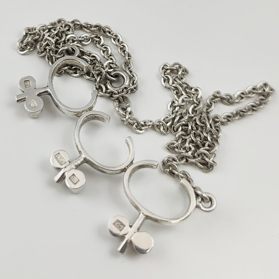 Kultateollisuus oy | Jorma Laine | Käätykoru | Kaulakoru | 830 Hopeaa -69