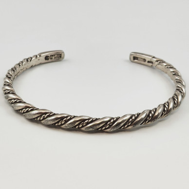 Kalevala Koru | Halikon Lampolan Kierrekoru |  Rannekoru | Hopeaa 