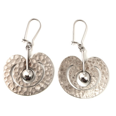 Kultakeskus oy | Tapio Wirkkala | Omena -Korvakorut |  Hopeaa