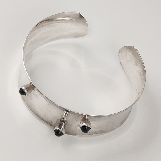 HGL, Holger Lindström,Helsinki | Rannekoru |  Hopeaa , -61