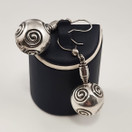 Kalevala Koru | Halikon käätykorut | Spiraali Korvakorut | Hopeaa 