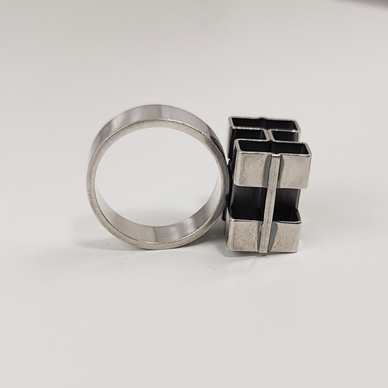 Kupittaan Kulta oy | Elis Kauppi | Sormus | Hopeaa -68