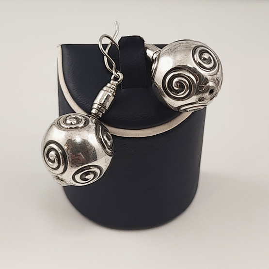 Kalevala Koru | Halikon käätykorut | Spiraali Korvakorut | Hopeaa -94