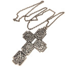 Iso Ristiriipus |  Kaulakoru | Tinaa 