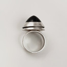 Heikki Kaksonen / Kauniskoru |  upea SORMUS | Musta Kvartsi | Hopeaa 