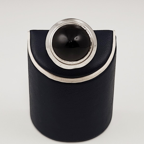 Heikki Kaksonen / Kauniskoru |  upea SORMUS | Musta Kvartsi | Hopeaa 