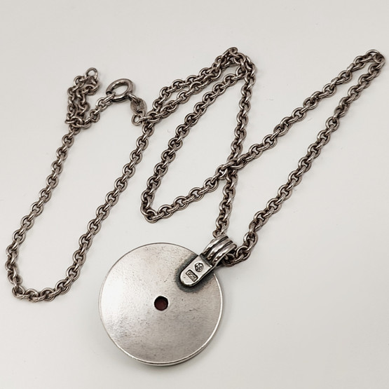 Kalevala koru | Pyhä Birgitta Riipus | Kaulakoru | Hopeaa