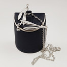 Kalevala Koru | Kielo -kääty | Kaulakoru | Hopeaa