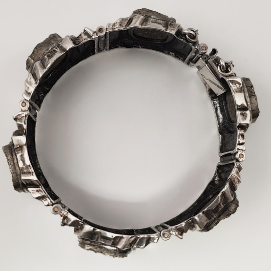 Turun Hopea oy | Pentti Sarpaneva | Kelo Rannekoru | Rikkikiisut | Hopeaa -70