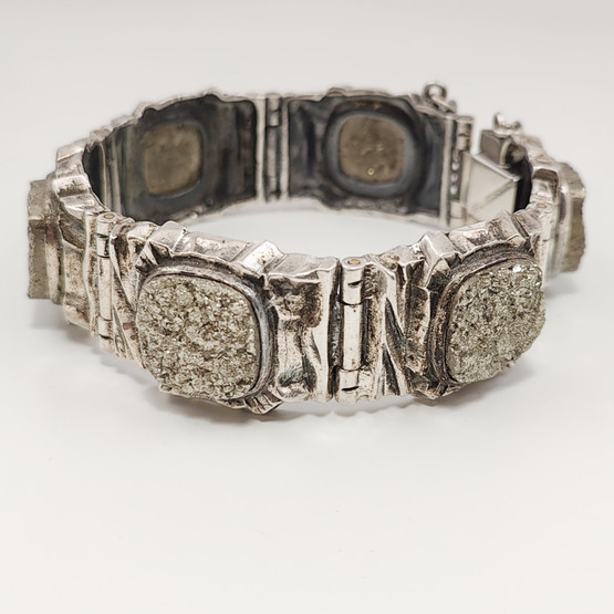 Turun Hopea oy | Pentti Sarpaneva | Kelo Rannekoru | Rikkikiisut | Hopeaa -70