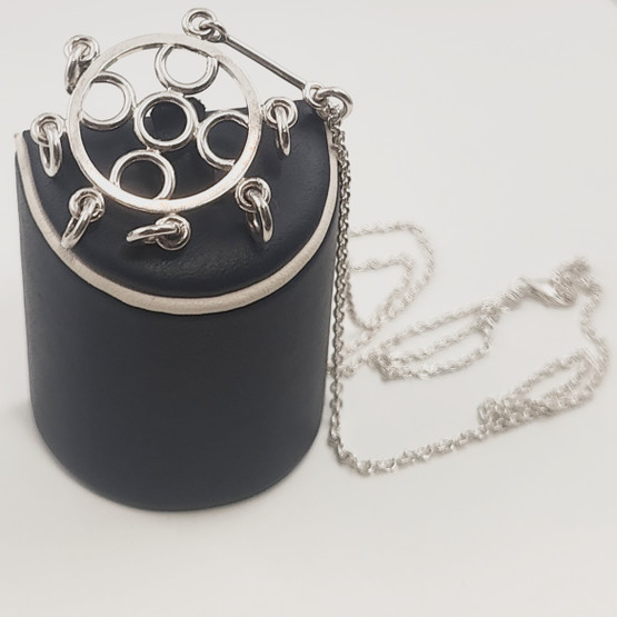 JUHLS Kautokeino | Riipus nro 58 | Kaulakoru | Hopeaa 