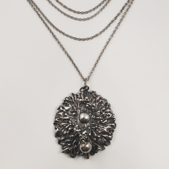 Turun hopea oy | Pentti Sarpaneva | iso KAARNA  Riipus | Kaulakoru | 830 Hopeaa -72