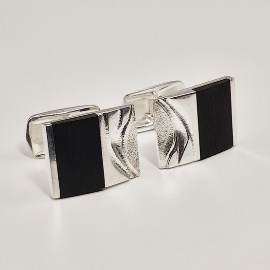 Lapponia | Zoltan Popovits | CASABLANCA Kalvosinnapit | Hopeaa 