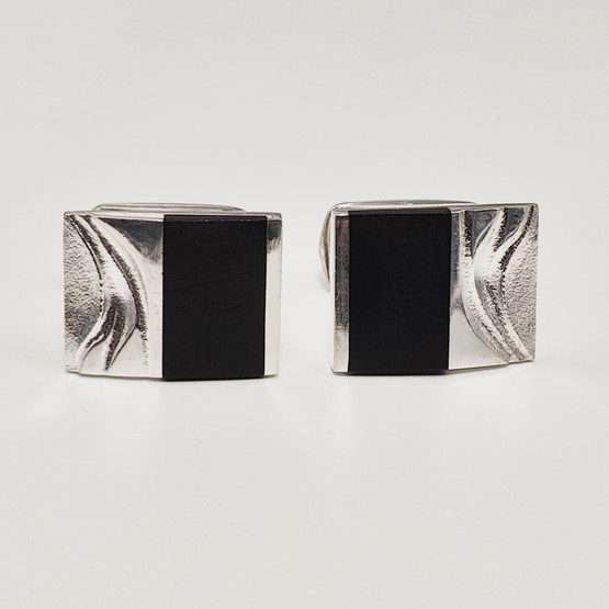 Lapponia | Zoltan Popovits | CASABLANCA Kalvosinnapit | Hopeaa 