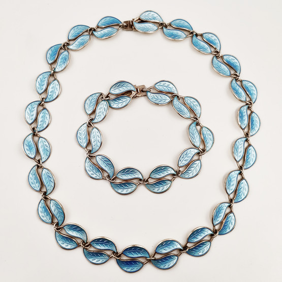 D-A , David Andersen | Emaloitu käätykoru | Kaulakoru + rannekoru | Hopeaa