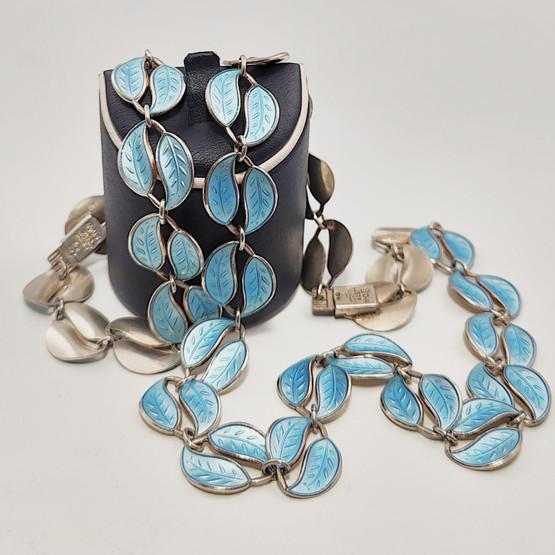 D-A , David Andersen | Emaloitu käätykoru | Kaulakoru + rannekoru | Hopeaa