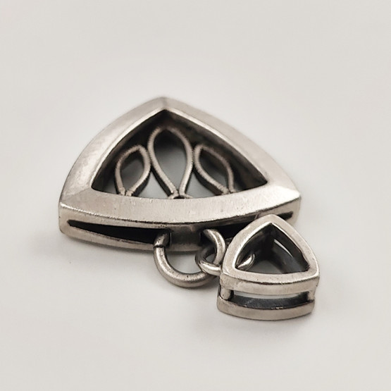 Kalevala Koru | AHTI riipus |  Hopeaa